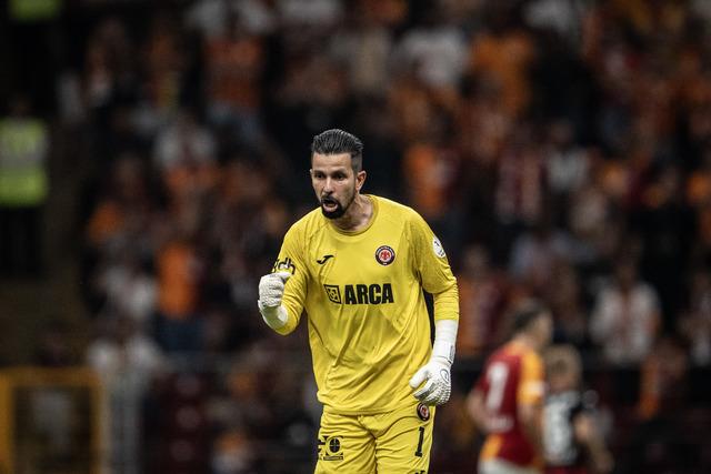 Marcos Felipe kurtarışları